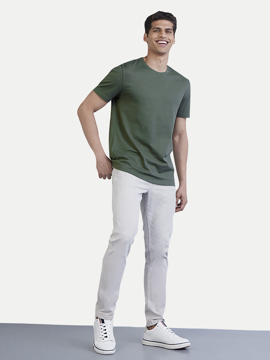 Radprix Men Basic Green Crew Neck T Shirt