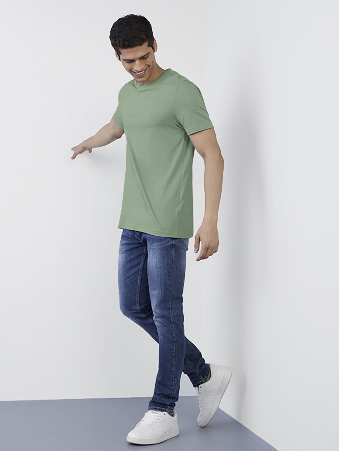 Radprix Men Basic Light Green Crew Neck T Shirt