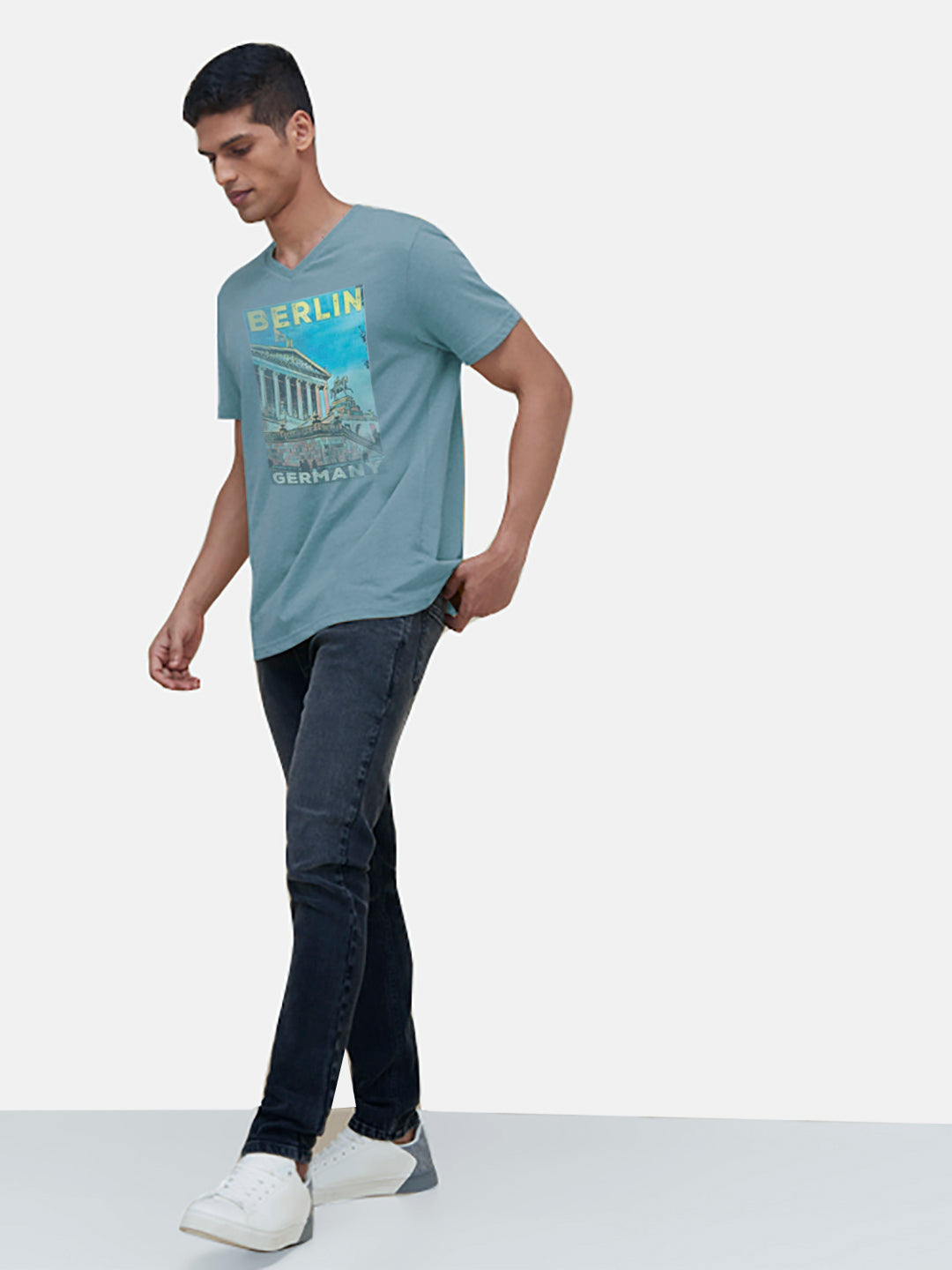 Radprix Men Teal Digital Printed Cotton T-shirt