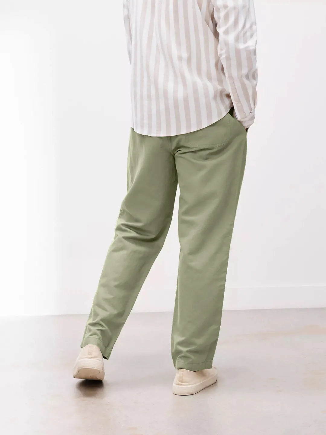 Radprix Men Light Green Solid Chinos Trousers